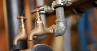 Wasserhahn Wasserhahn