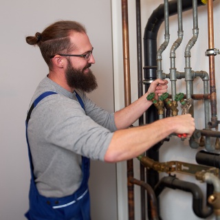 Mitarbeiter 1 Mitarbeiter 1